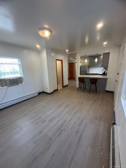 Foto del edificio - 6114 Austin Street