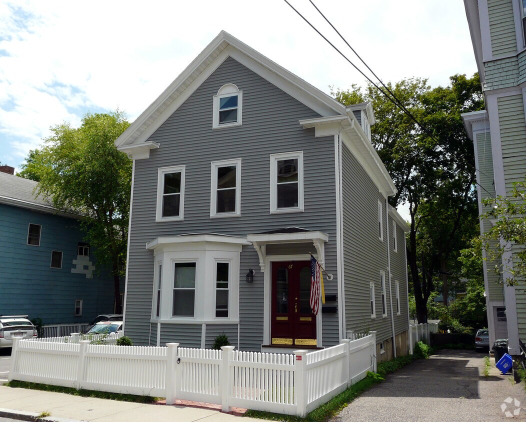 Primary Photo - 67 Boylston St