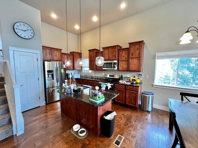 Foto del edificio - Beautiful 5 Bed House in North Fort Collins!