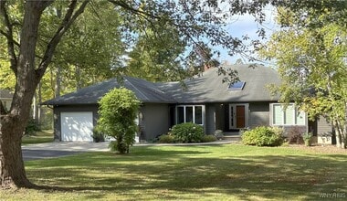 Building Photo - 219 Glenridge Rd
