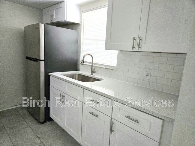 Building Photo - 5346 Cotee River Dr