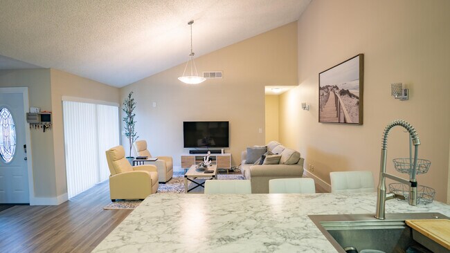 Foto del edificio - 8844 Marge Ct