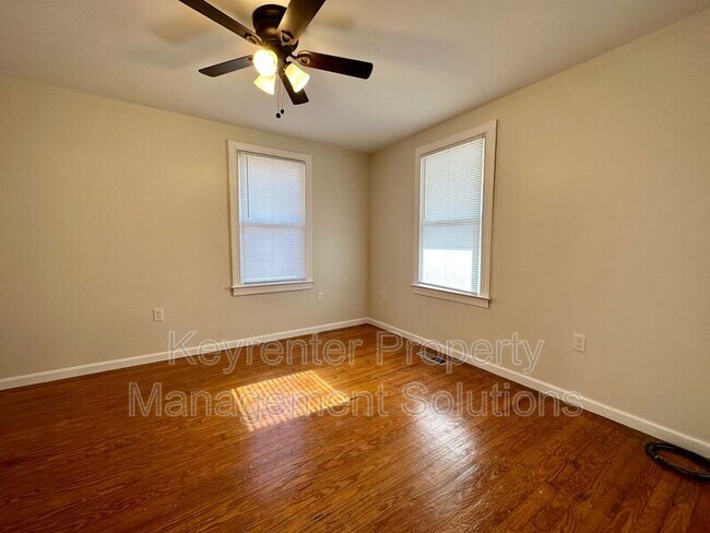 Foto del edificio - 1320 Shenandoah Ave