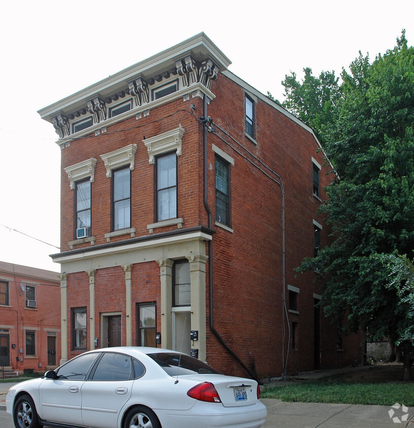 101 Ash St, Ludlow, KY 41016 Apartments at 101 Ash St Ludlow, KY