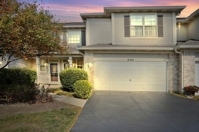 Building Photo - 2165 Sunrise Cir