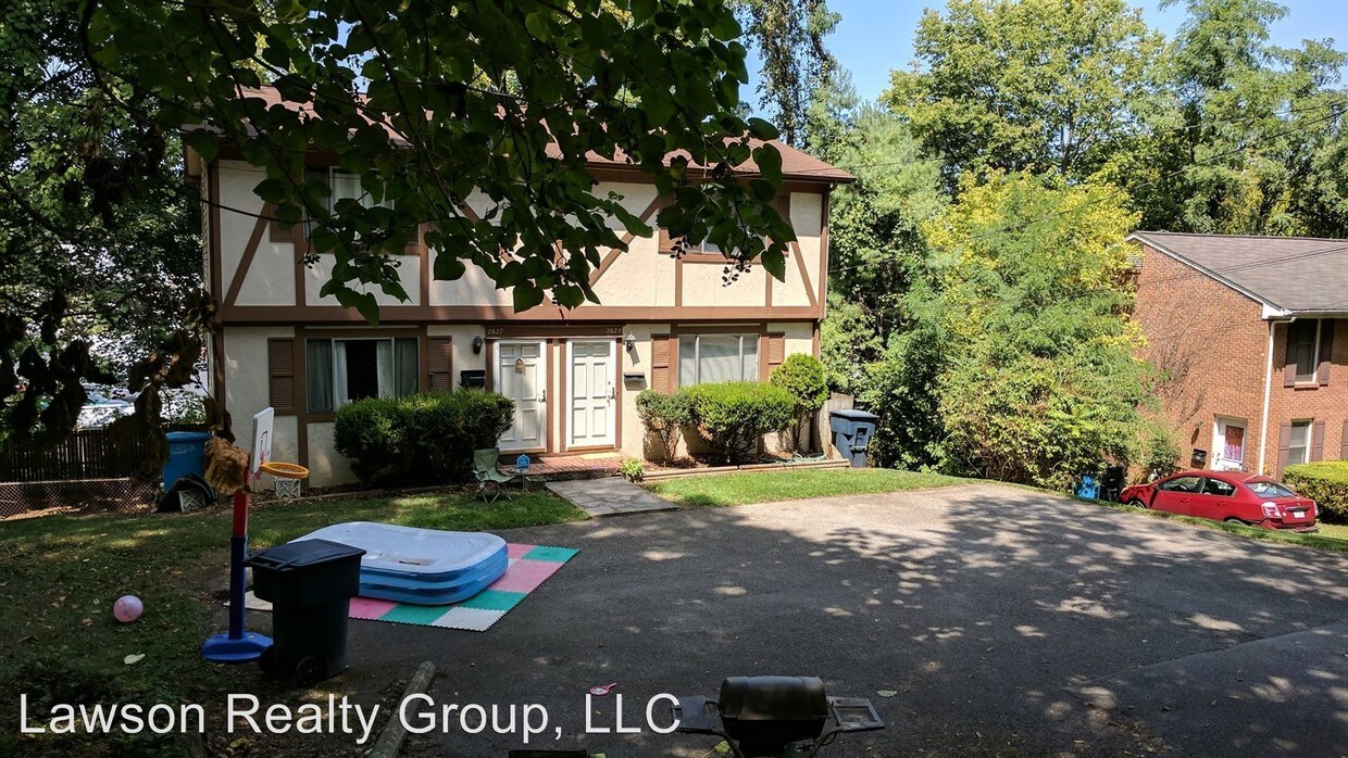 Primary Photo - 2625 Stephenson Ave SW