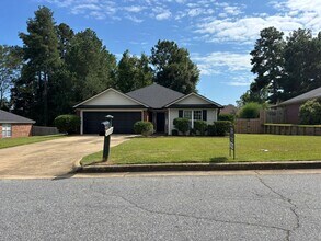 Building Photo - 8002 Garrett Pines Dr
