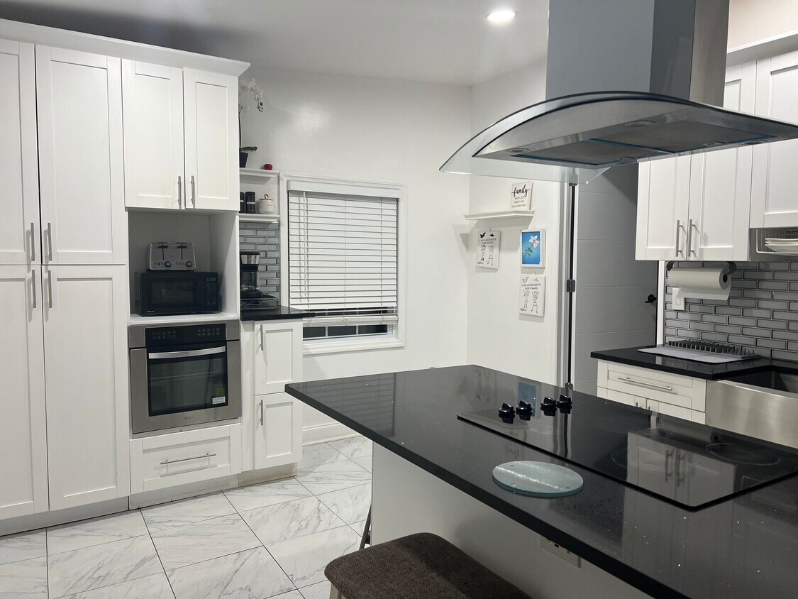 Foto principal - 54 Woods Rd