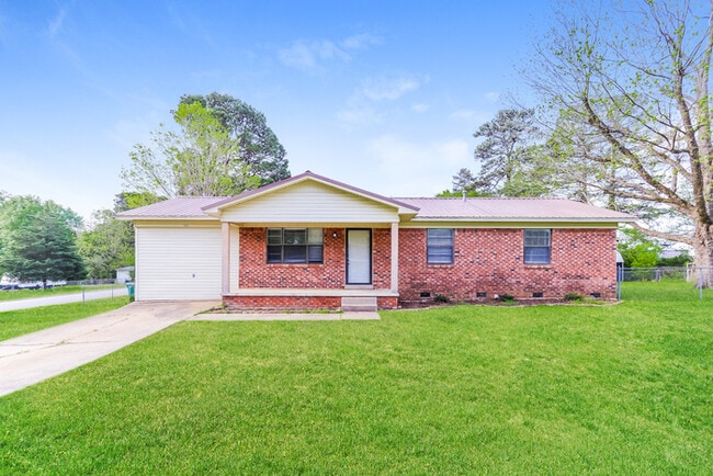 Building Photo - 1523 Whitlock Dr