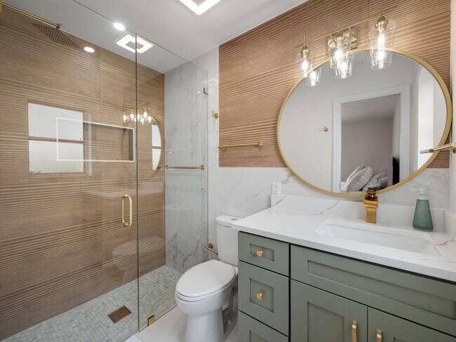 Foto del edificio - 1423 Riverside Cir