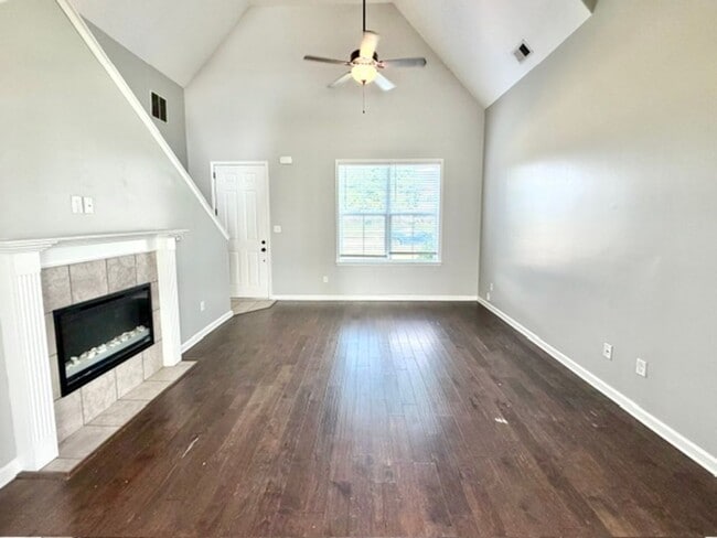 Building Photo - 82 Clear Springs Dr