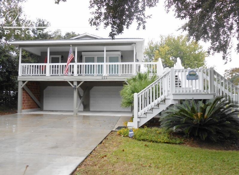 Primary Photo - 221 Sea Crest Dr