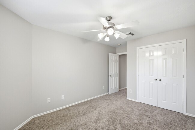 Building Photo - 21731 Chanas Ct
