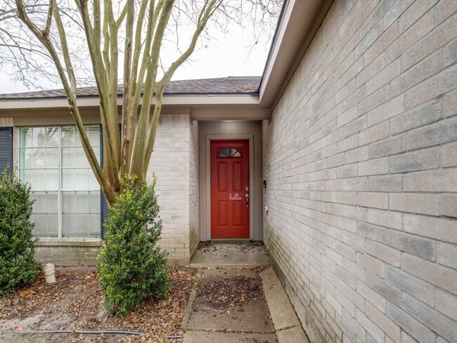 Building Photo - 3426 Mission Valley Dr