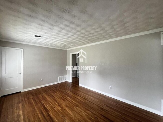Building Photo - 4590 Monaco Rd
