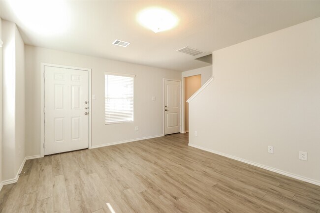 Building Photo - 2311 East Chunk Dr