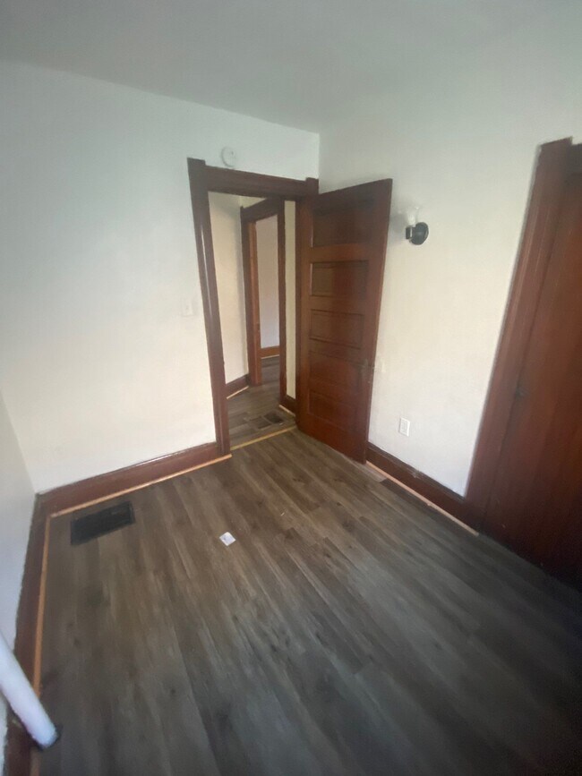 Foto del edificio - 220 E Pearl St