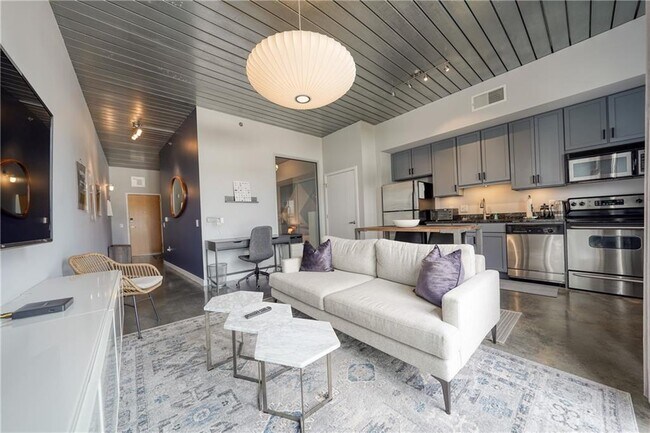 Foto del edificio - 620 Glen Iris Dr NE