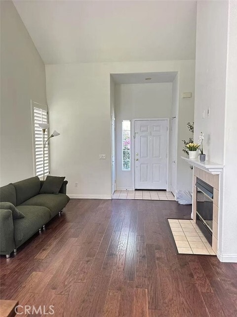 Building Photo - 5553 Salerno Dr