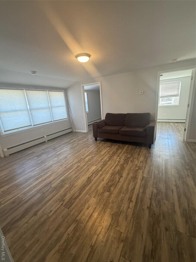 Foto del edificio - 1169 NY-17A