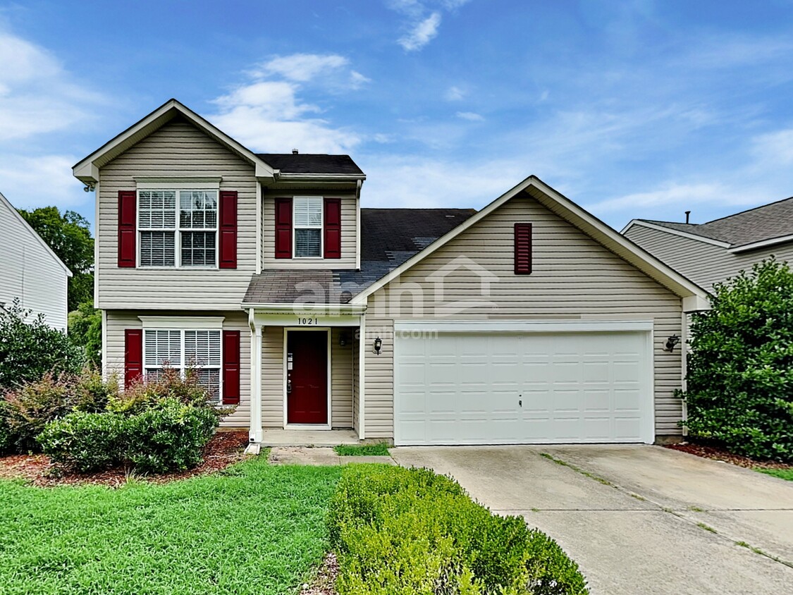 Primary Photo - 1021 Meadowbrook Ln SW