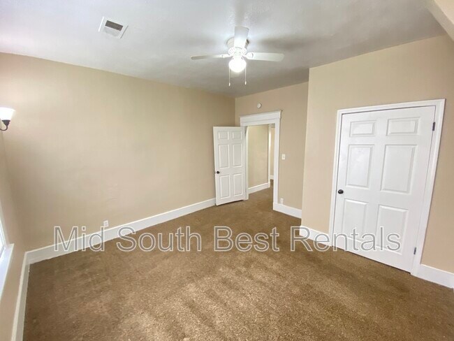 Foto del edificio - 751 E Gage Ave