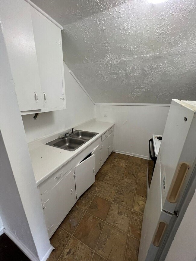 Foto del edificio - 1142 Lyle St