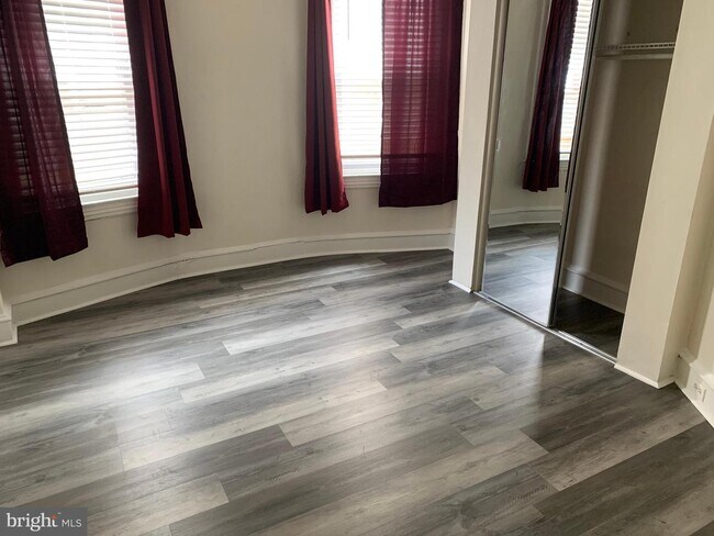 Foto del edificio - 5437 Angora Terrace