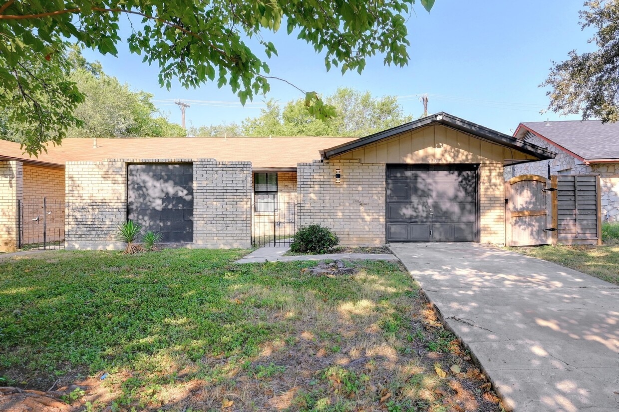 Foto principal - 2107 Darwin Dr