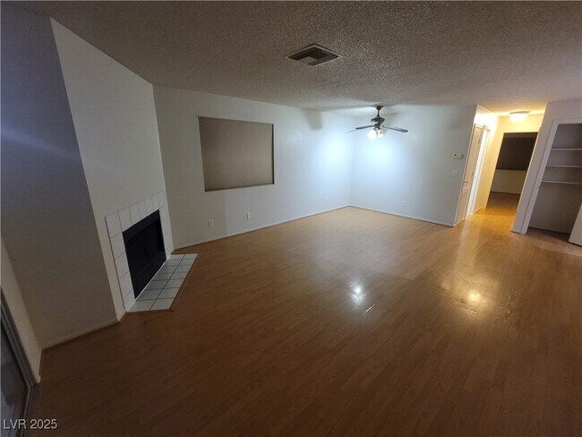 Foto del edificio - 2200 Highpointe Dr