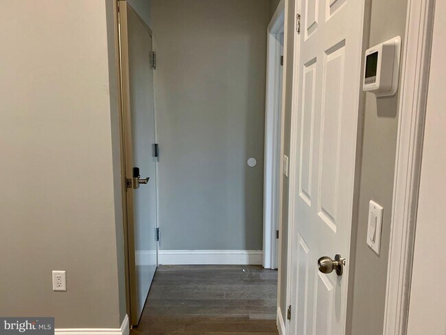 Foto del edificio - 216 Buckingham Pl