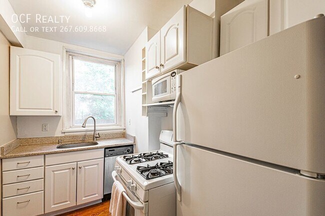 Foto del edificio - Beautiful One Bedroom / One Bathroom Condo...