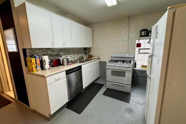 Foto del edificio - 3237 W Thomas St