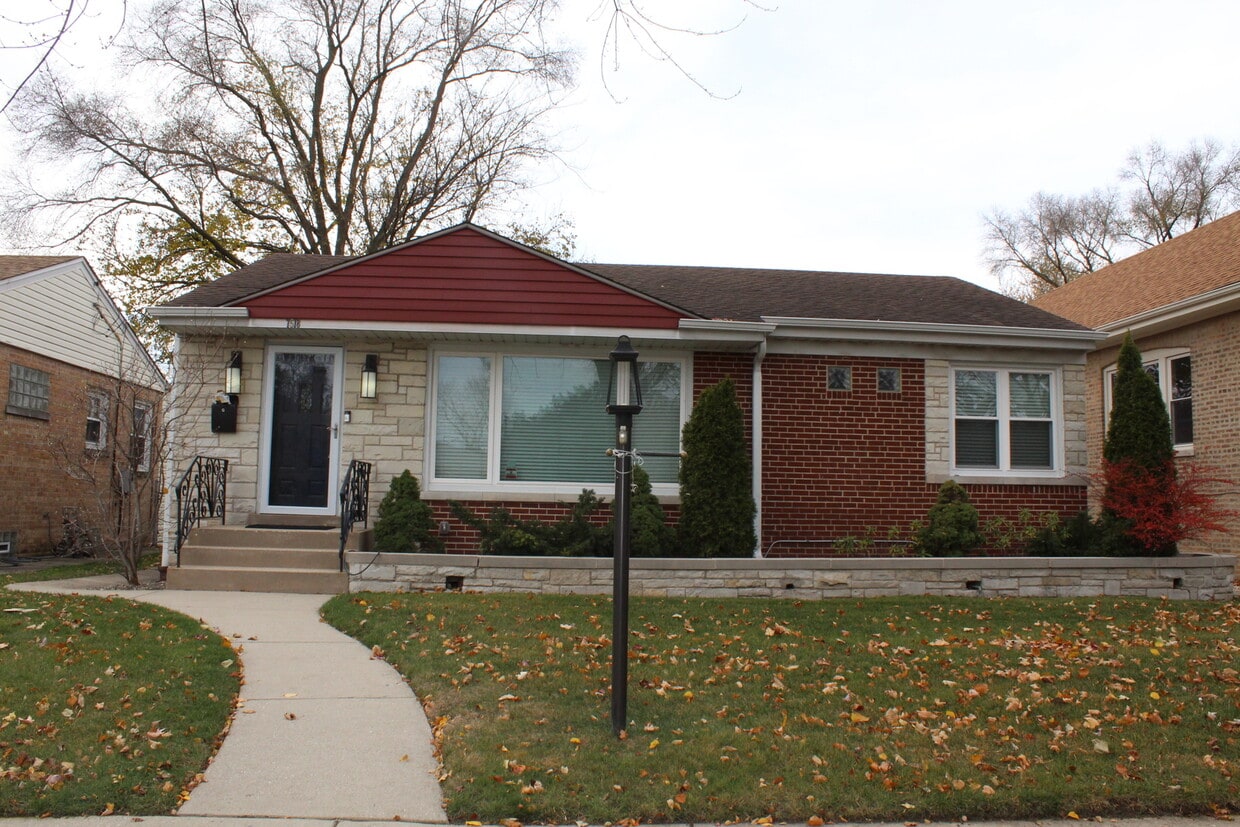7518 Karlov Ave, Skokie, IL 60076 House Rental in Skokie, IL