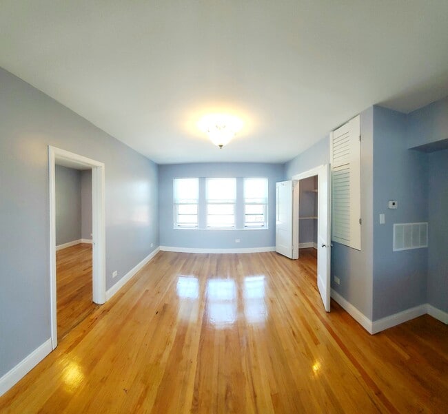 Building Photo - 5641 W 62nd St