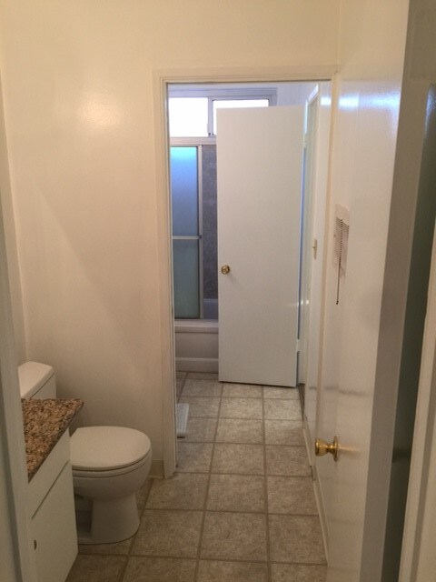 Interior Photo - 10214 McClemont Ave