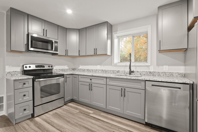 Foto del edificio - 6578 Edsall Rd