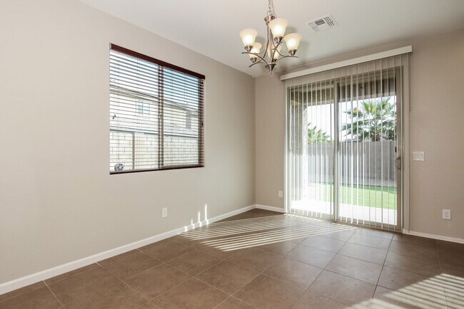 Foto del edificio - 12103 W Hide Trail