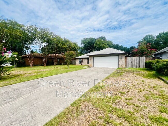 Building Photo - 8456 Bandera Cir W