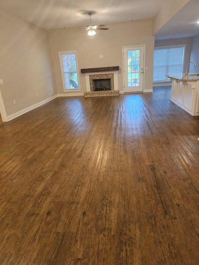 Building Photo - 405 Coney Ct
