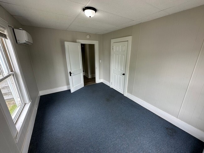 Building Photo - 9 Dexter Rd