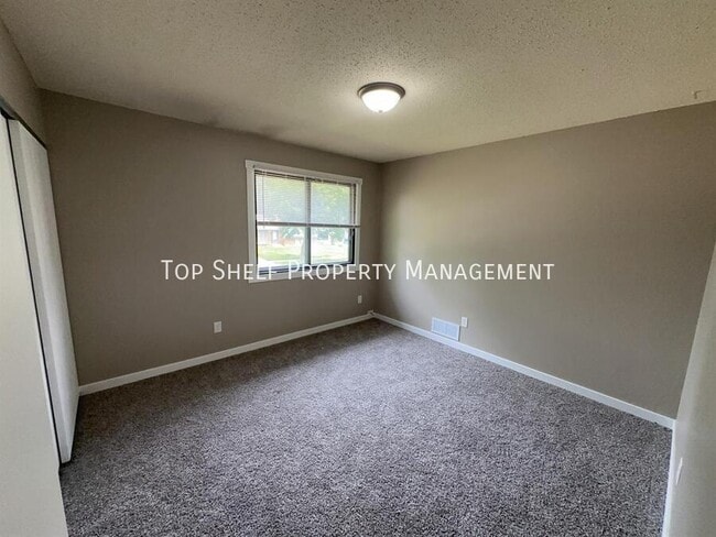 Building Photo - 4209 E Ovid Ave