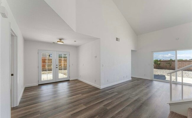 Foto del edificio - 44857 Landau Ave