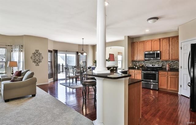 Building Photo - 132 Berry Manor Cir