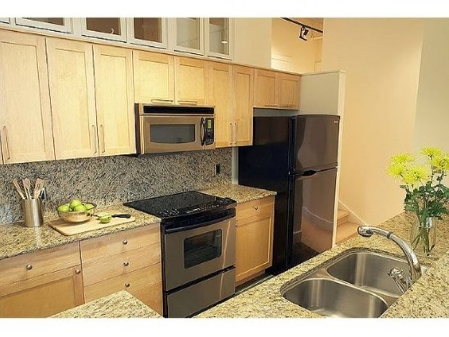 Kitchen - The Lofts At 1835 Arch