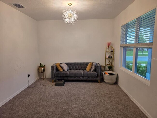 Foto del edificio - 35518 Lockman Wy