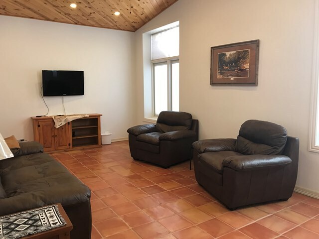 Foto del edificio - 103 N 6th St