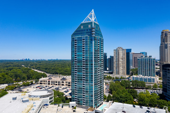 Building Photo - Buckhead Grand Condominium