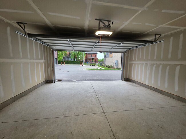 Foto del edificio - 3618 Trumbull