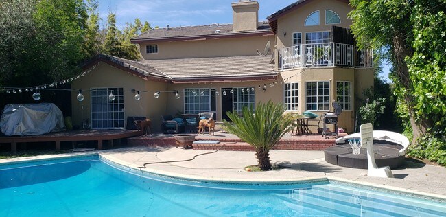 Foto del edificio - 5224 Woodlake Ave